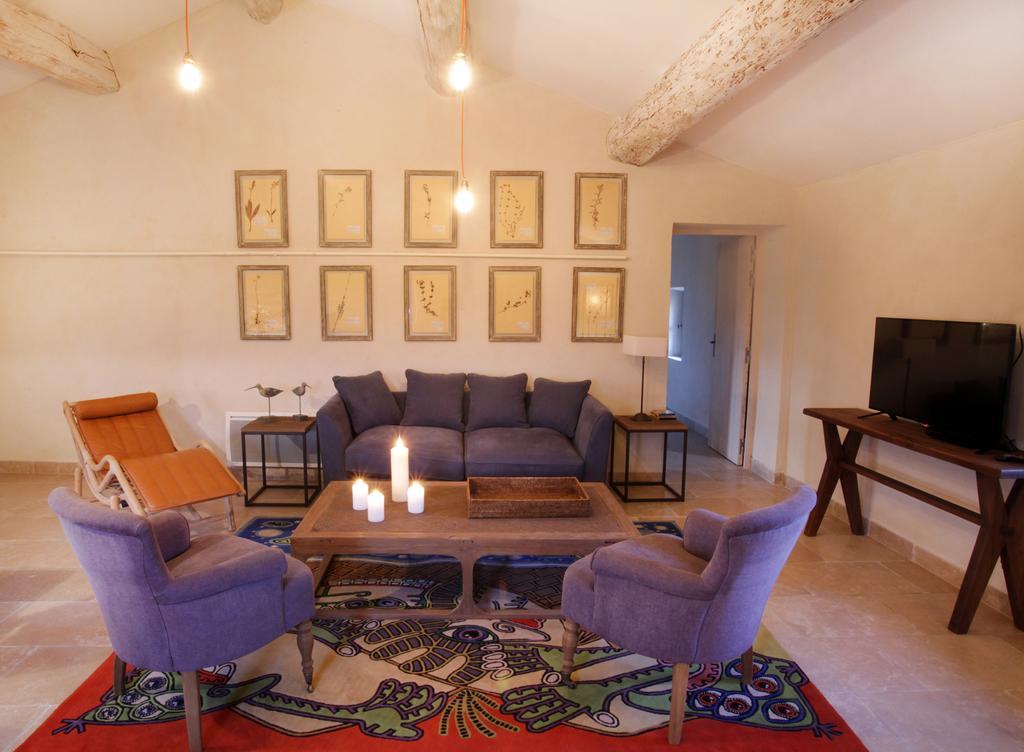Domaine Des Peyre Apartment Robion en Luberon Ruang foto